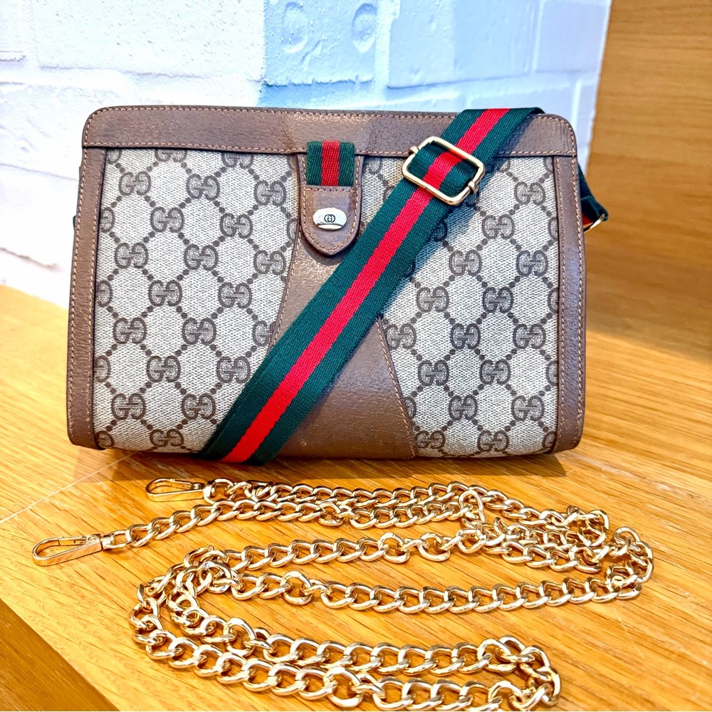 Gucci Authentic Vintage Monogram Sherry Line Clutch / Crossbody Bag